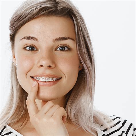 The Difference between Invisible Braces and Magic Smile Teeth Braces